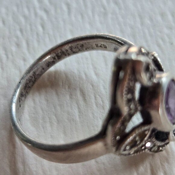 Vintage Sterling Silver 925 Amethyst & Marcasite Ring - Picture 9 of 13